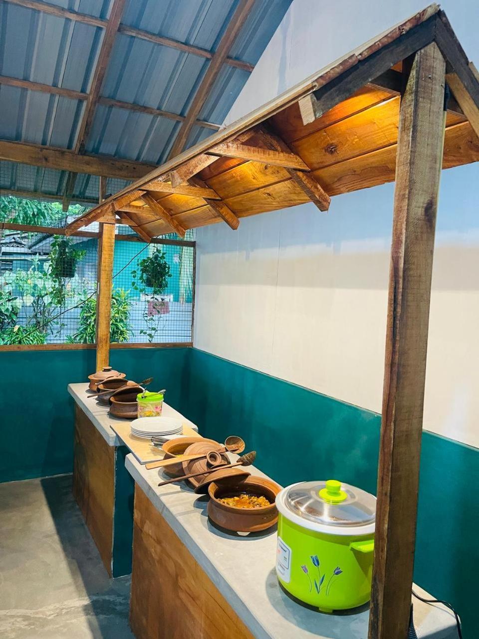 Alass Ga For Pets Lovers Trincomalee Exterior photo