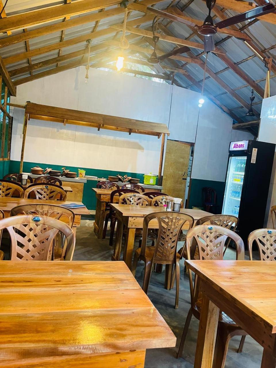 Alass Ga For Pets Lovers Trincomalee Exterior photo