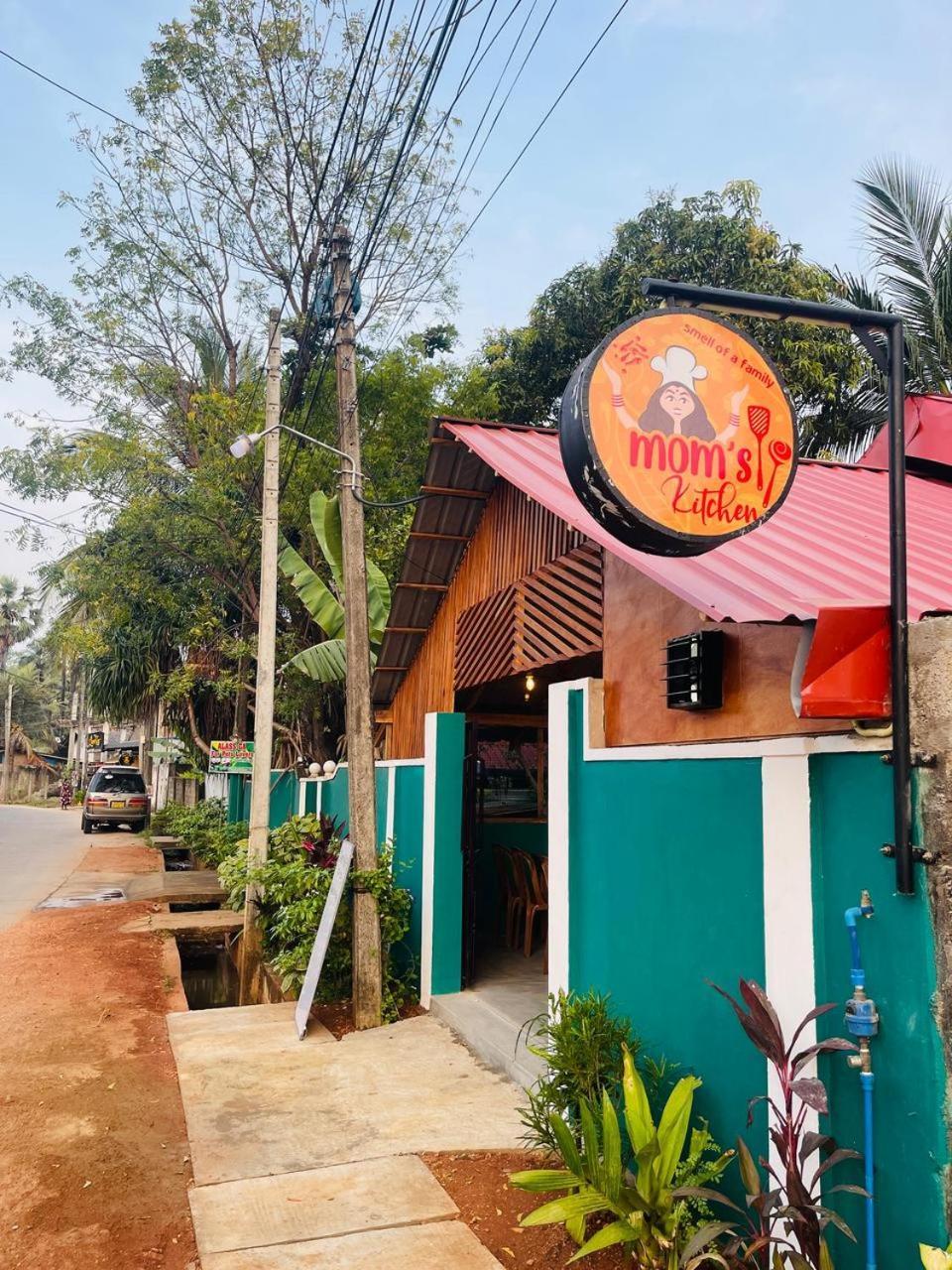 Alass Ga For Pets Lovers Trincomalee Exterior photo