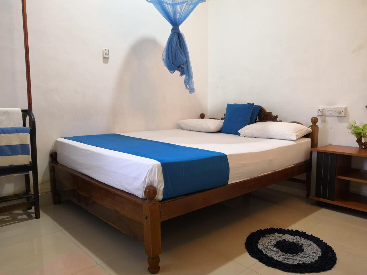 Alass Ga For Pets Lovers Trincomalee Exterior photo