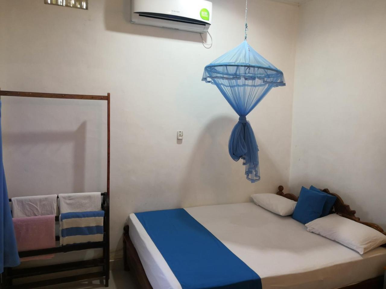 Alass Ga For Pets Lovers Trincomalee Exterior photo